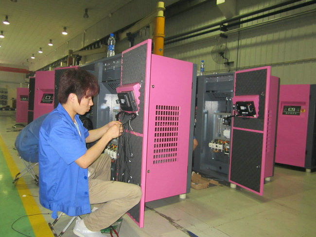 Shanghai Rotorcomp Screw Compressor Co., Ltd dây chuyền sản xuất